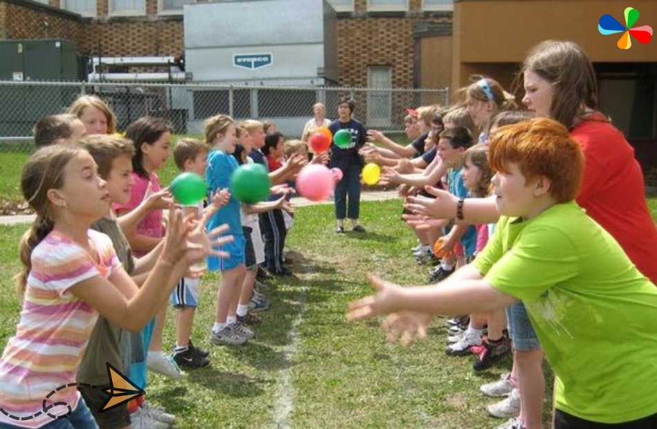 Water Balloon Toss